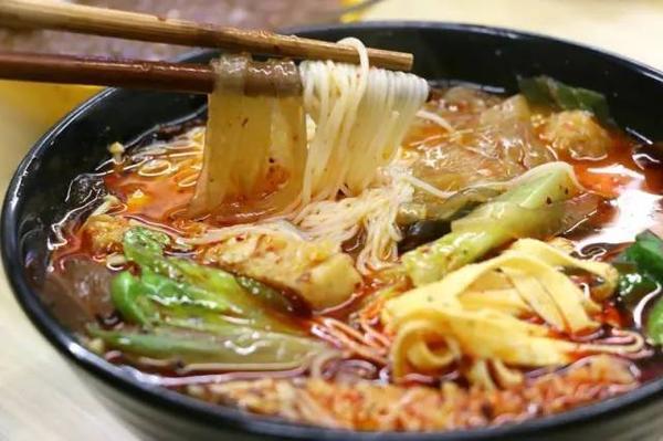 麻辣燙餐館該如何選擇環保地坪漆施工？